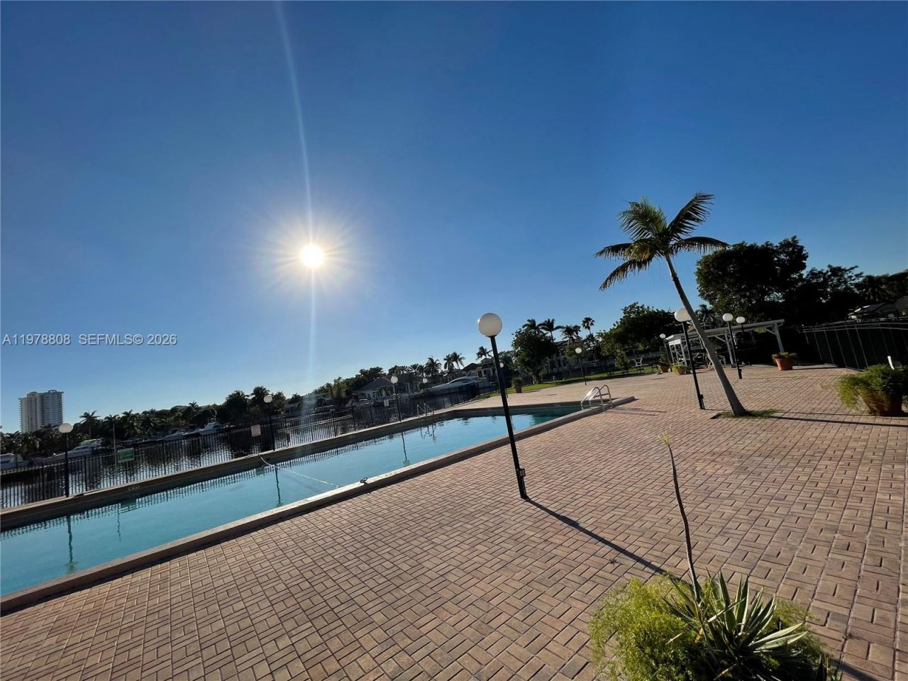 851 Three Islands Blvd, Unit 109, Hallandale Beach, FL 33009 Photo