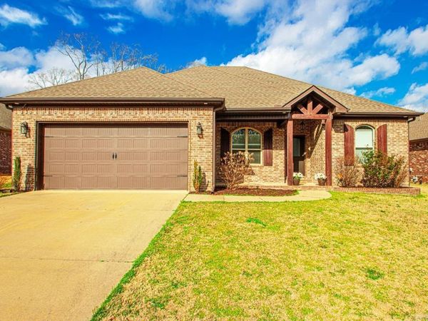 1009 Oak Forest Circle, Sherwood, AR 72120