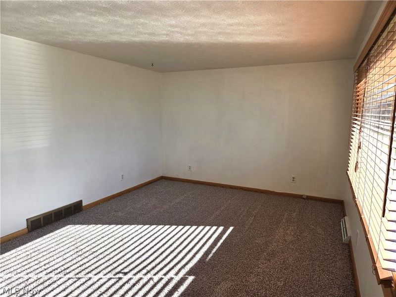 12 Sandy Drive, New Middletown, OH 44442 Photo 7