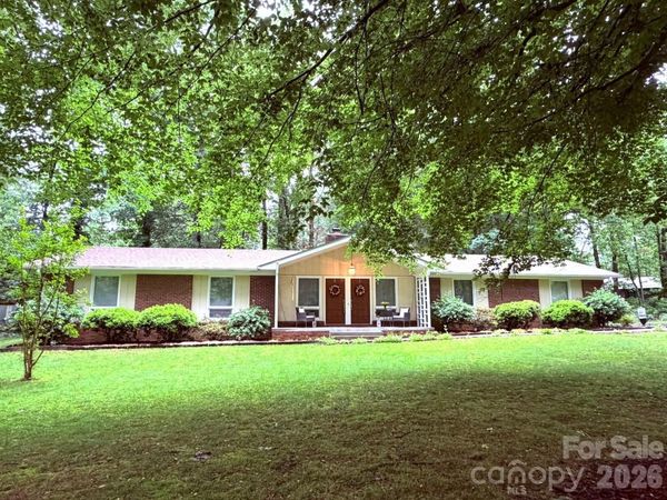 106 E Laurel Lane, Etowah, NC 28729