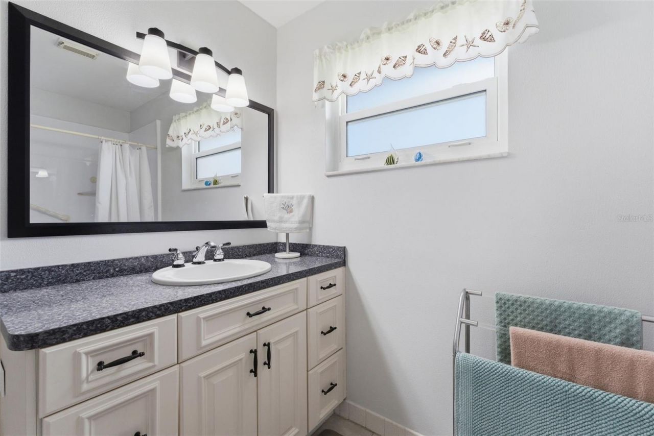 5061 Live Oak Circle , Bradenton, FL 34207 Photo