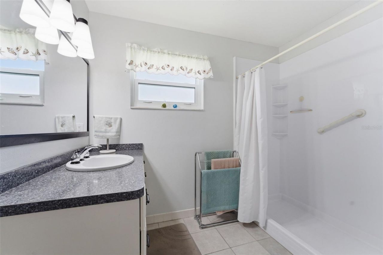 5061 Live Oak Circle, Bradenton, FL 34207 Photo