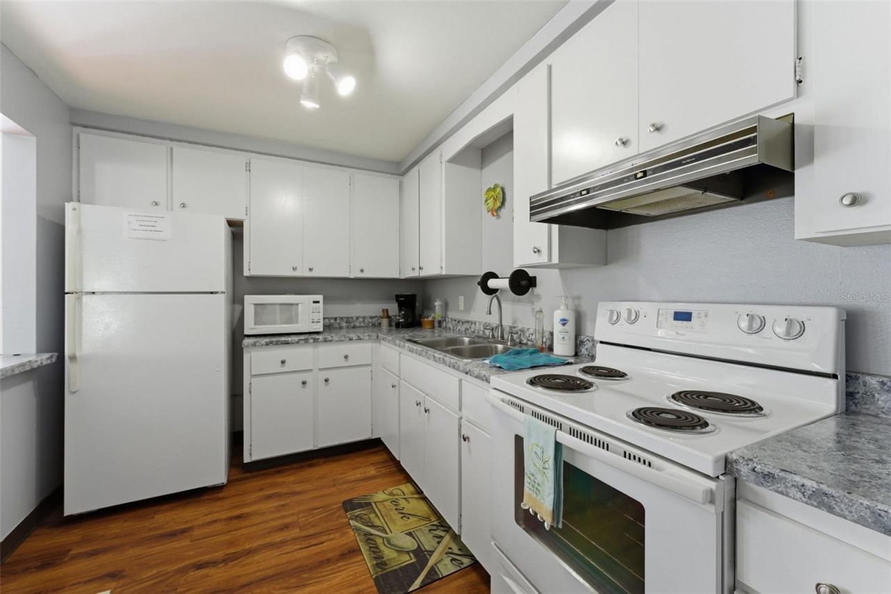 5061 Live Oak Circle , Bradenton, FL 34207 Photo