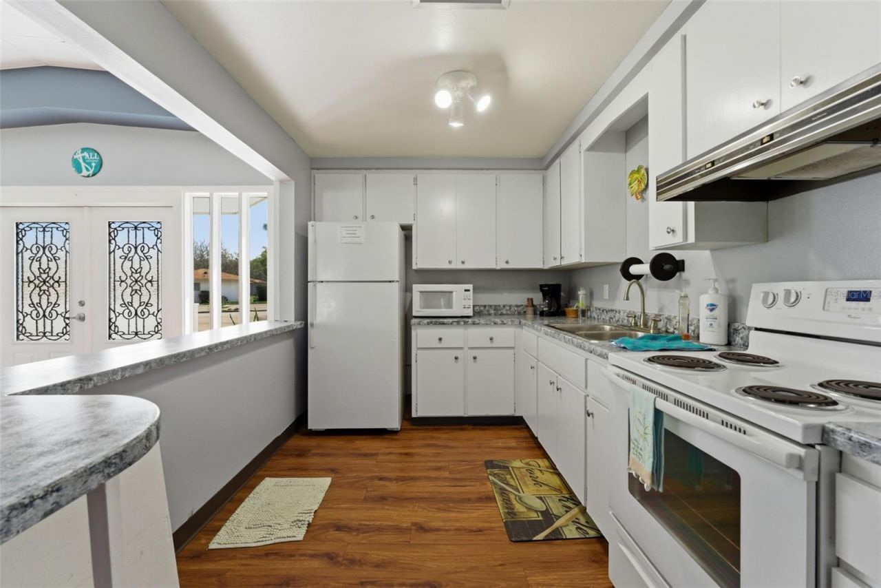 5061 Live Oak Circle, Bradenton, FL 34207 Photo