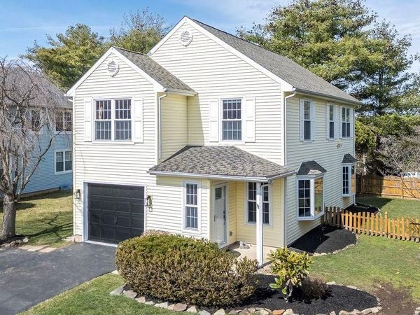 272 STANFORD PLACE, NEWTOWN, PA 18940