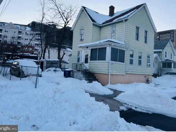 285 BERRY, HACKENSACK, NJ 07601