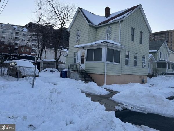 285 BERRY, HACKENSACK, NJ 07601