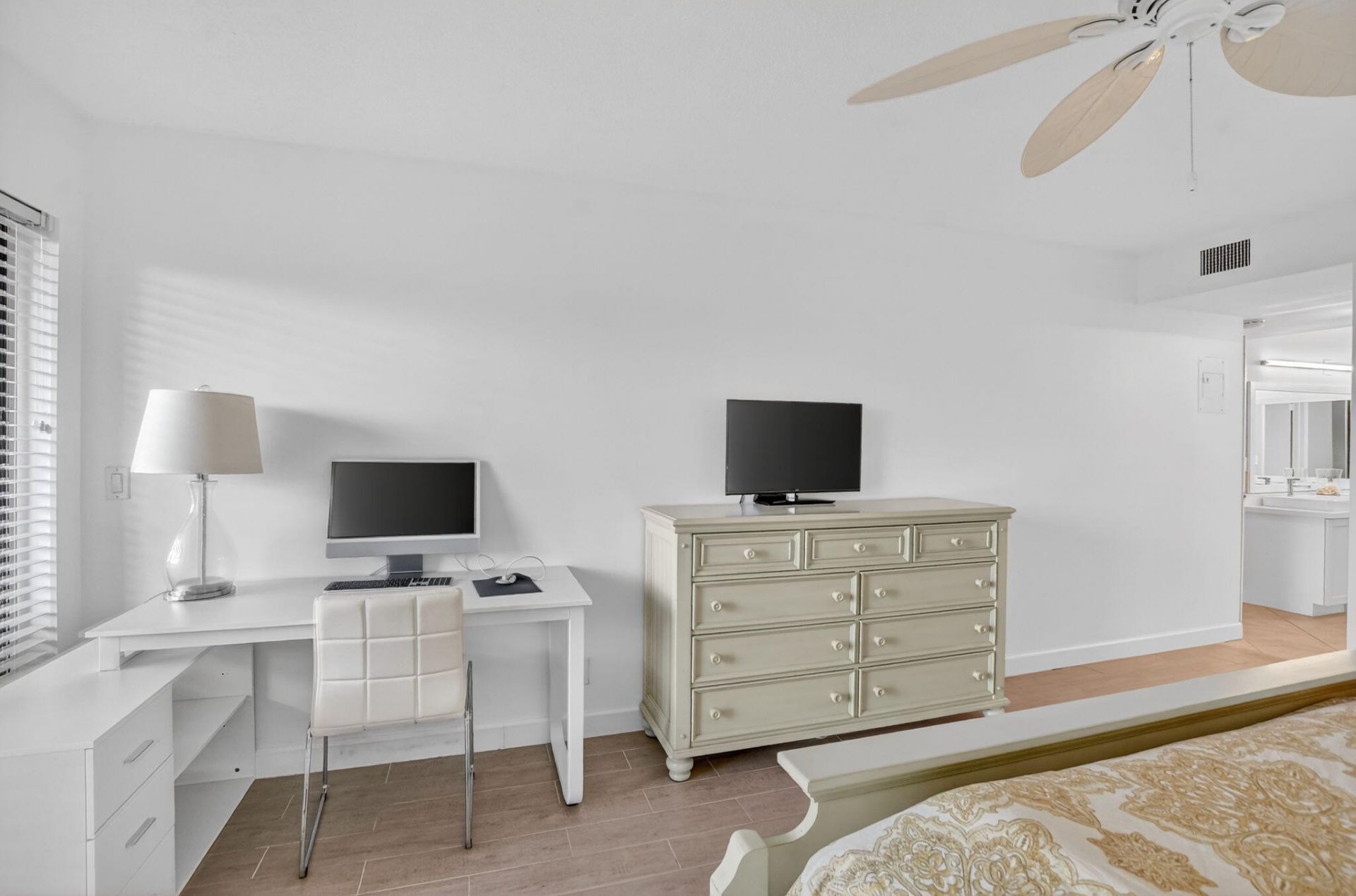 5851 Camino Del Sol, Unit Apt 402, Boca Raton, FL 33433 Photo