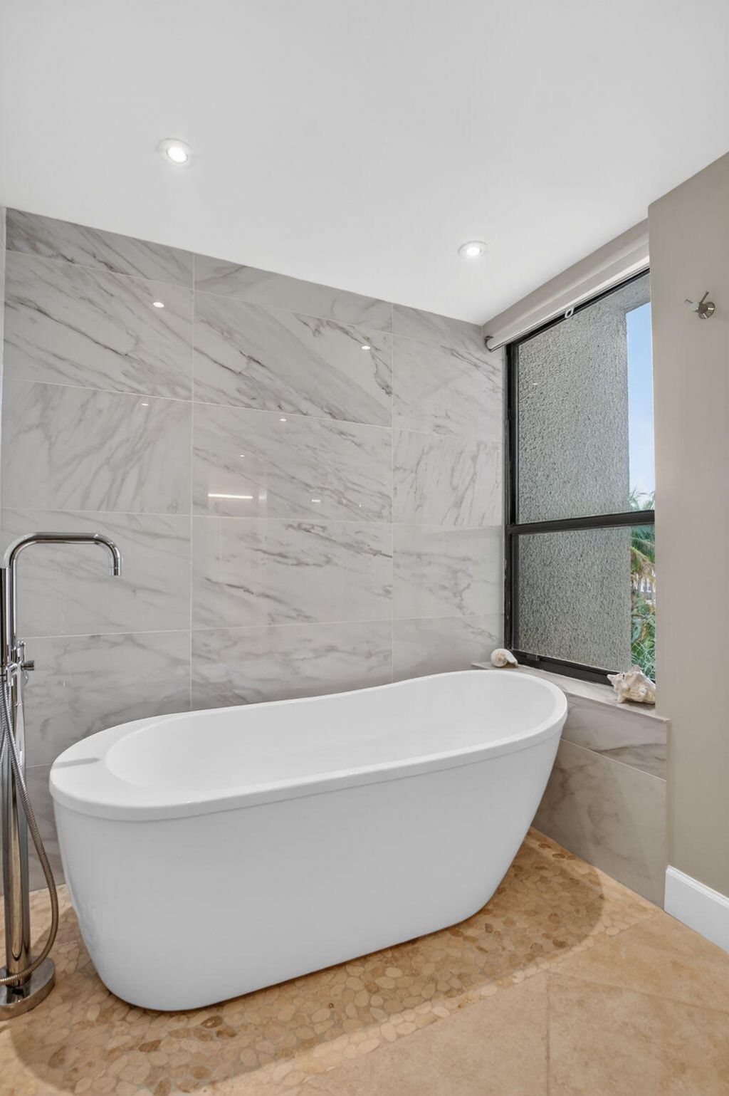 5851 Camino Del Sol, Unit Apt 402, Boca Raton, FL 33433 Photo