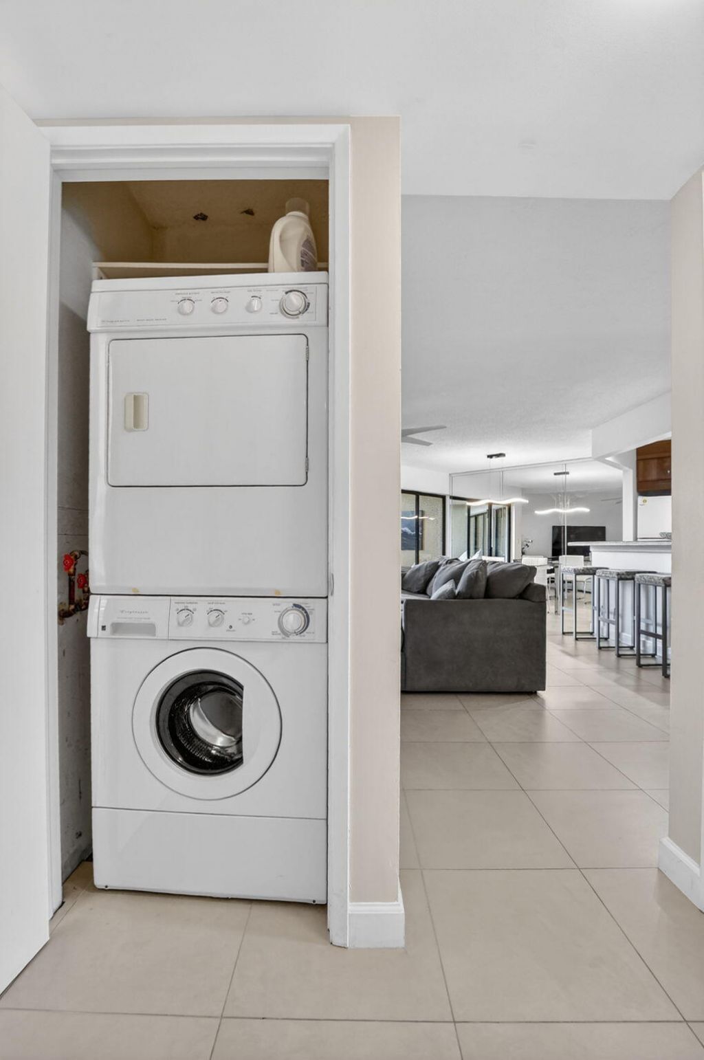 5851 Camino Del Sol, Unit Apt 402, Boca Raton, FL 33433 Photo