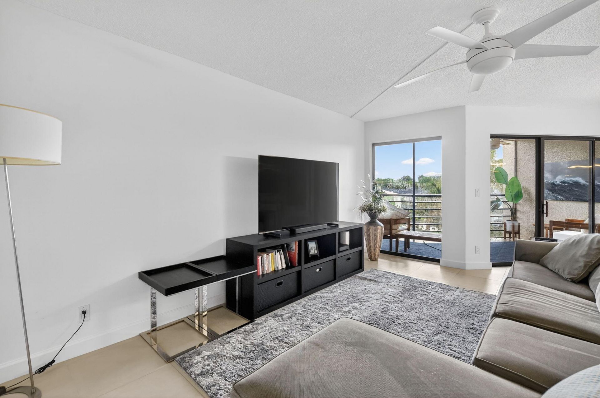 5851 Camino Del Sol, Unit Apt 402, Boca Raton, FL 33433 Photo