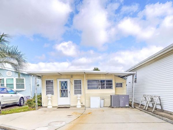 223 Squid Lane, Panama City Beach, FL 32408