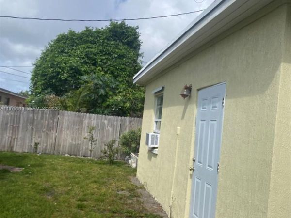 115 NE 192nd St , Unit 1, Miami, FL 33179