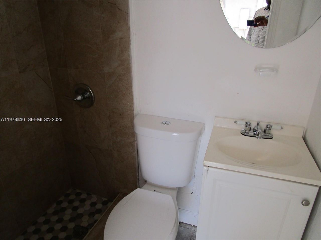 115 NE 192nd St , Unit 1, Miami, FL 33179 Photo
