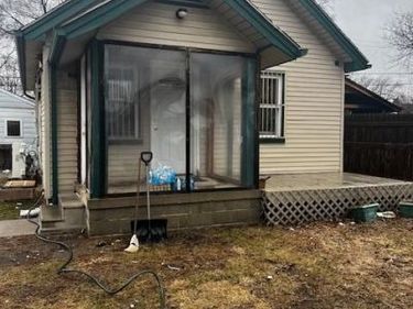 6083 Rosemont Avenue, Detroit, MI 48228