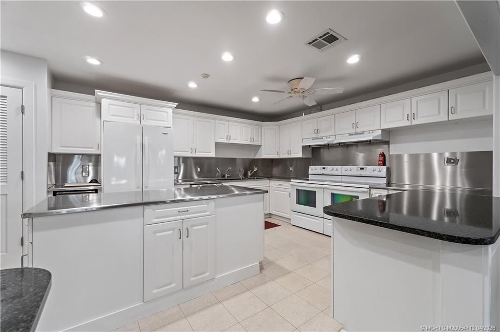 1800 SE Saint Lucie Boulevard, Unit 7-201, Stuart, FL 34996 Photo