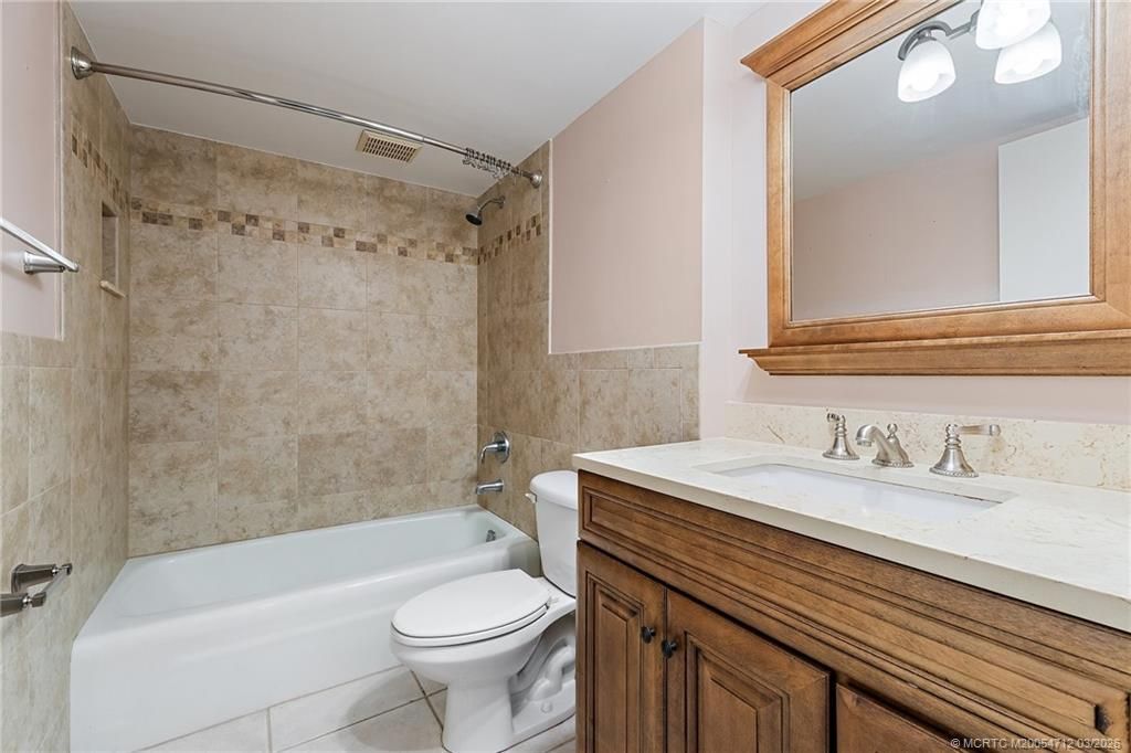 1800 SE Saint Lucie Boulevard, Unit 7-201, Stuart, FL 34996 Photo