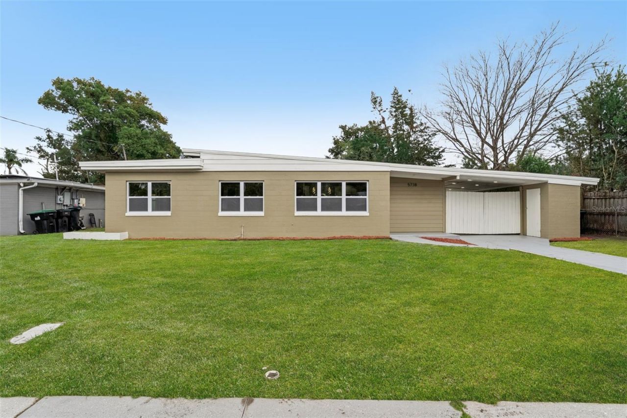 5738 Yucatan Drive, Orlando, FL 32807 Main Photo