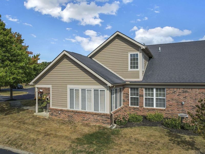 5870 Crooked Creek Boulevard , Grove City, OH 43123 Photo 9