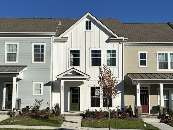 876 Westcott Ln, Antioch, TN 37013