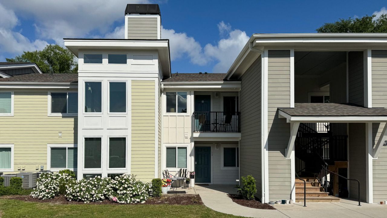 267 Alexandra Drive Photo 1