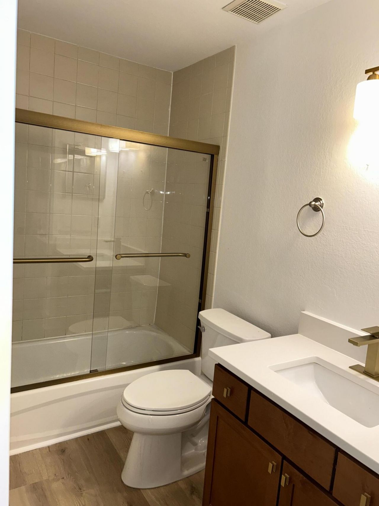 267 Alexandra Drive Photo 13