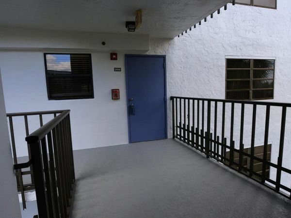 4700 Lucerne Lakes Boulevard, Unit 308, Lake Worth, FL 33467