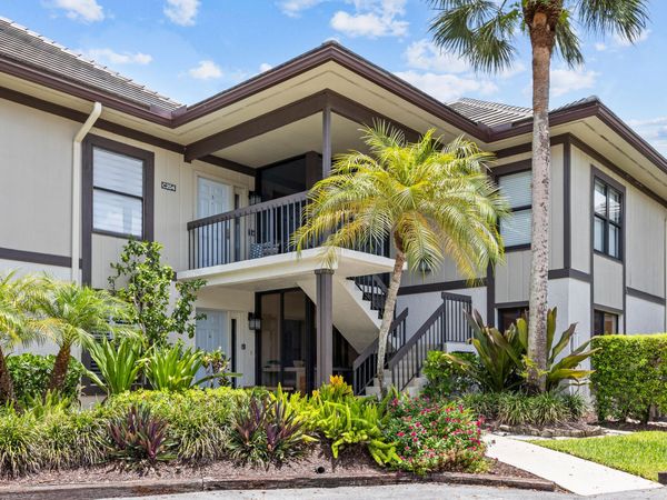 13254 Polo Club Road, Unit C204, Wellington, FL 33414