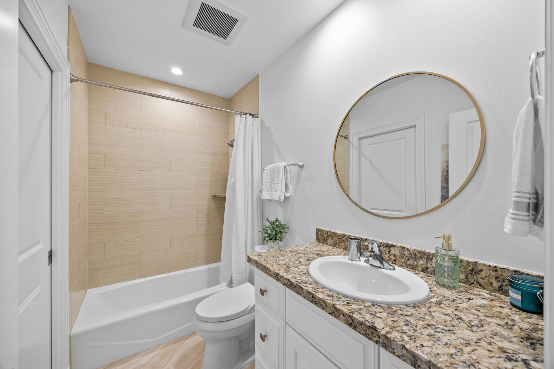 13254 Polo Club Road, Unit C204, Wellington, FL 33414 Photo