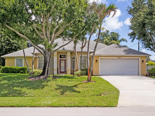 2017 SE Allamanda Drive, Port St. Lucie, FL 34952