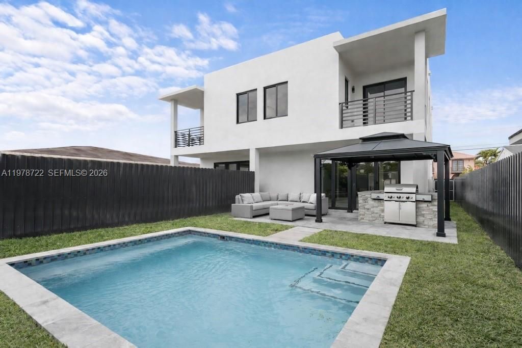 3430 SW 2 Street , Miami, FL 33135 Photo