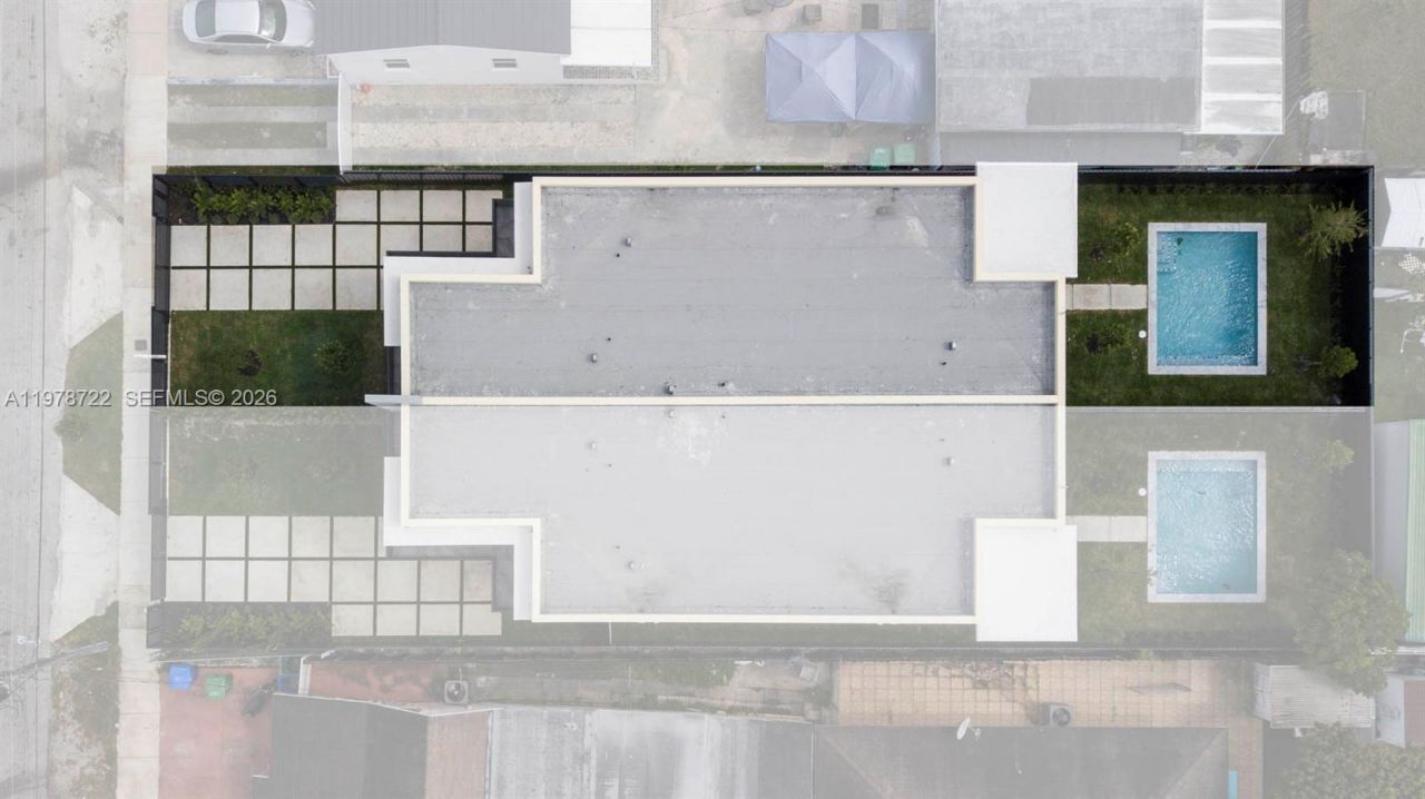 3430 SW 2 Street , Miami, FL 33135 Photo