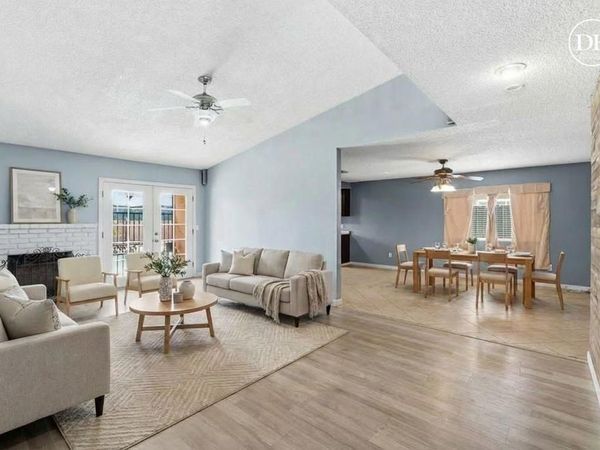 5850 E Ramona Avenue, Fresno, CA 93727