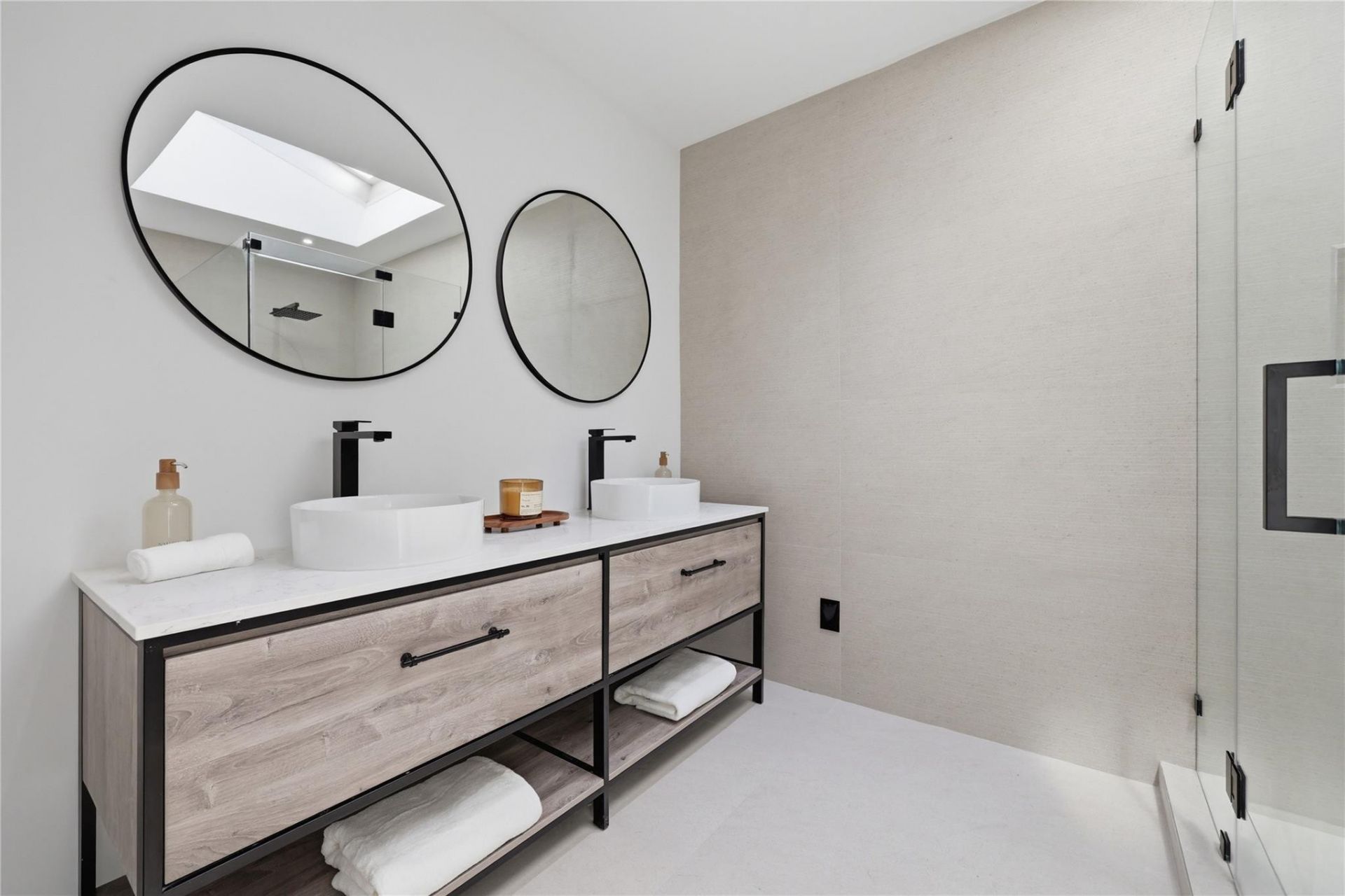 1850 NE 197th Terrace, Miami, FL 33179 Photo