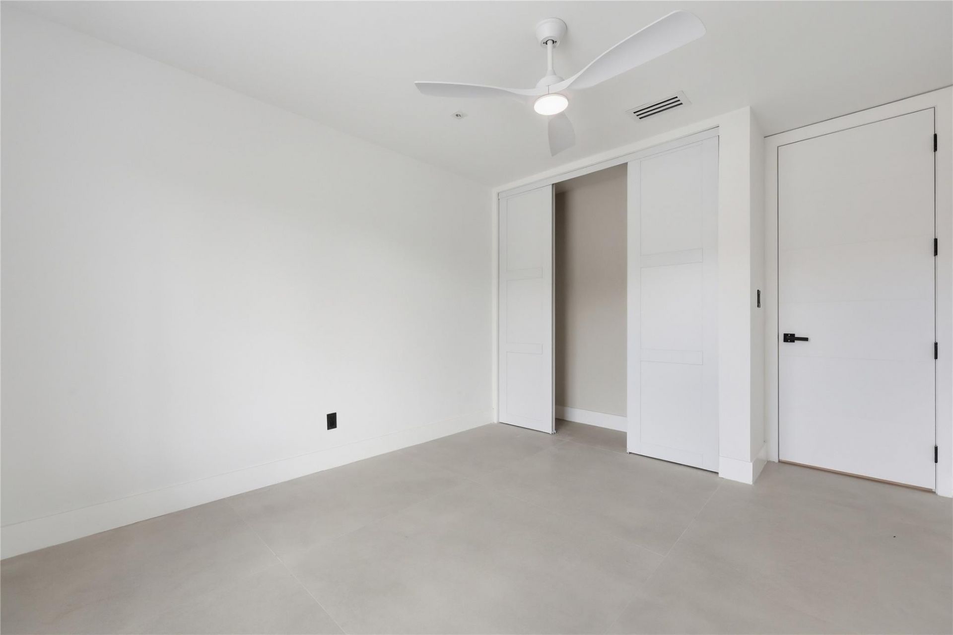 1850 NE 197th Terrace, Miami, FL 33179 Photo