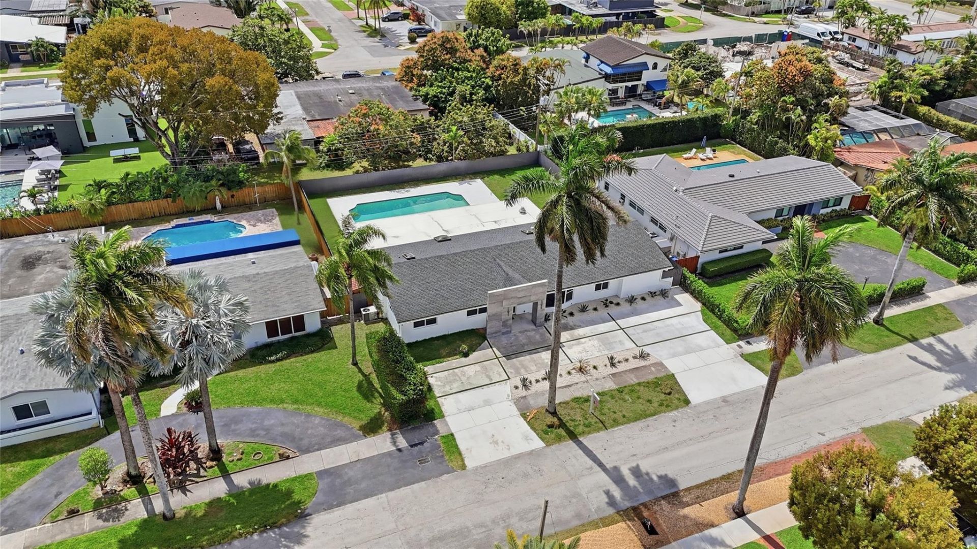 1850 NE 197th Terrace, Miami, FL 33179 Photo