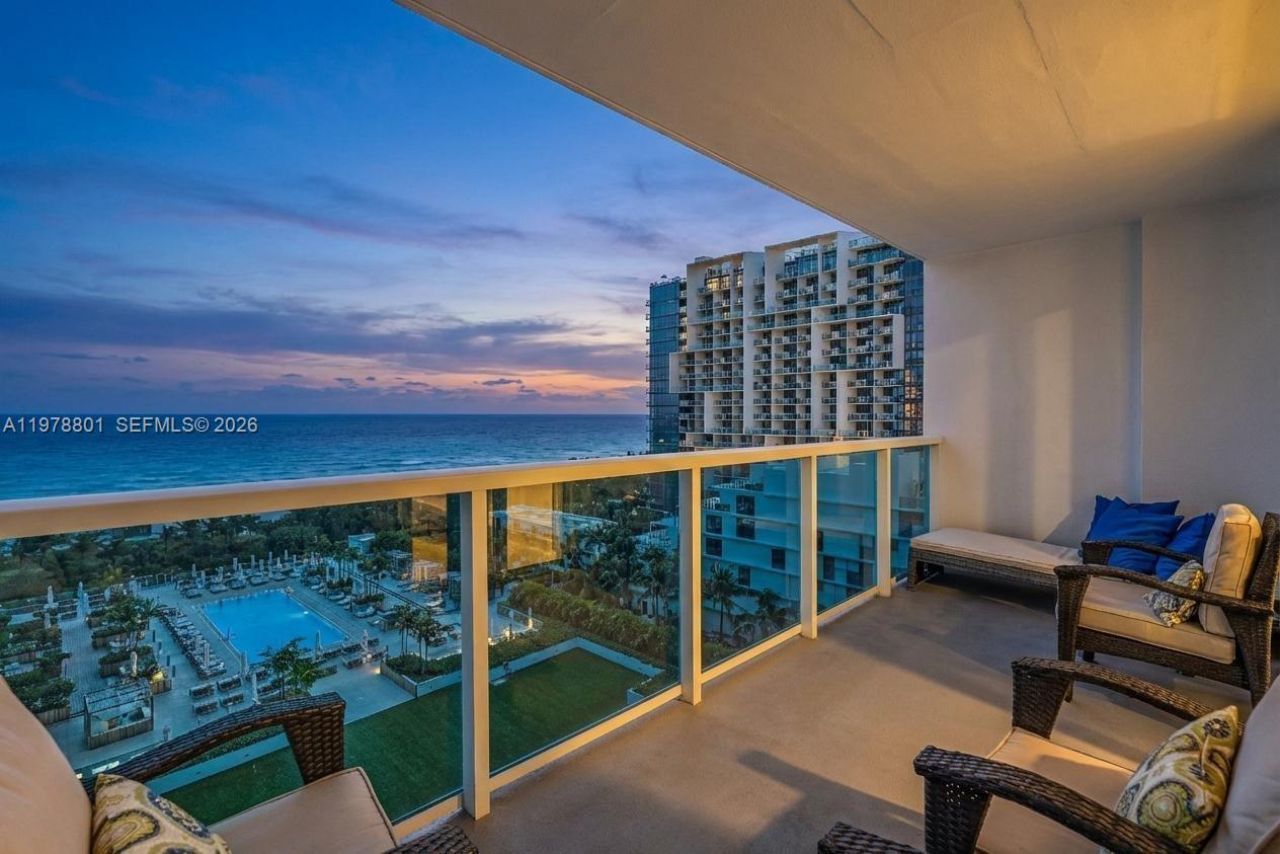 2301 Collins Ave , Unit 1041/42, Miami Beach, FL 33139 Photo