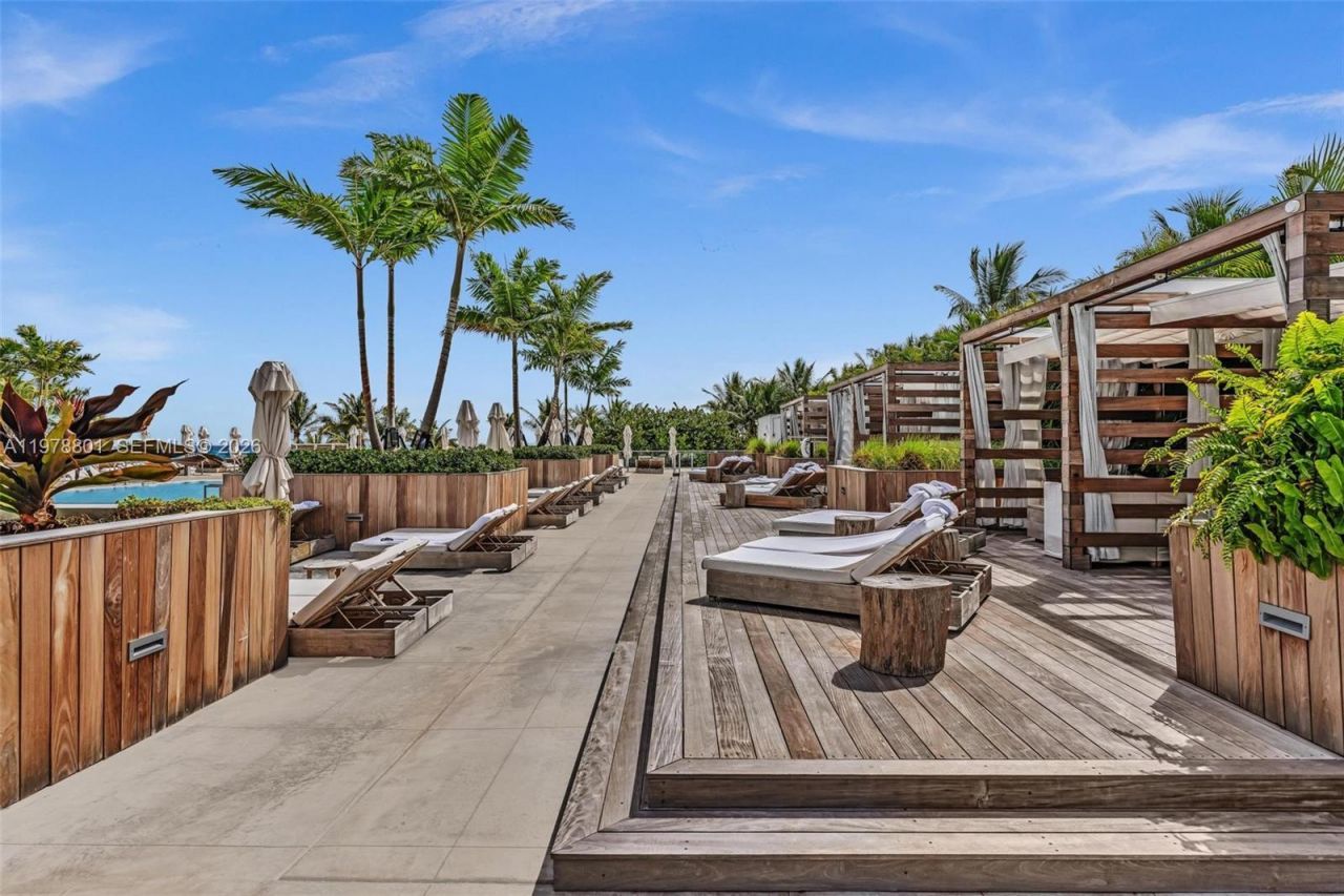 2301 Collins Ave , Unit 1041/42, Miami Beach, FL 33139 Photo