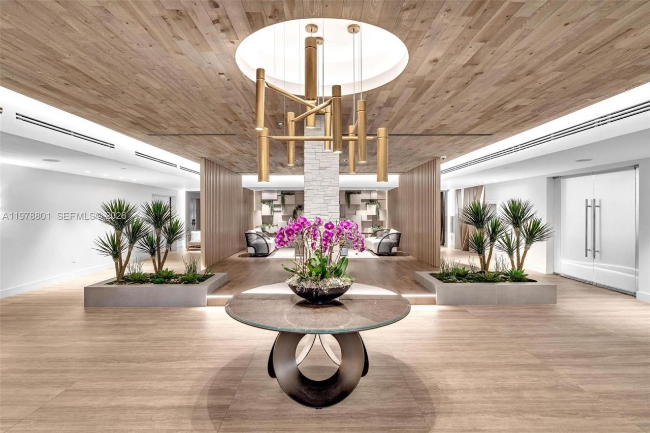 2301 Collins Ave , Unit 1041/42, Miami Beach, FL 33139 Photo