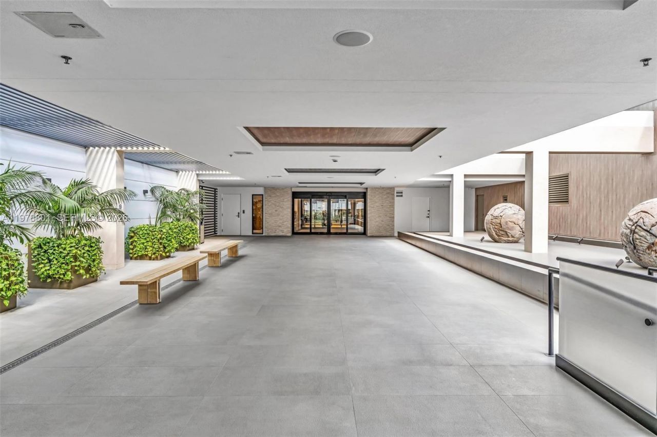 2301 Collins Ave , Unit 1041/42, Miami Beach, FL 33139 Photo