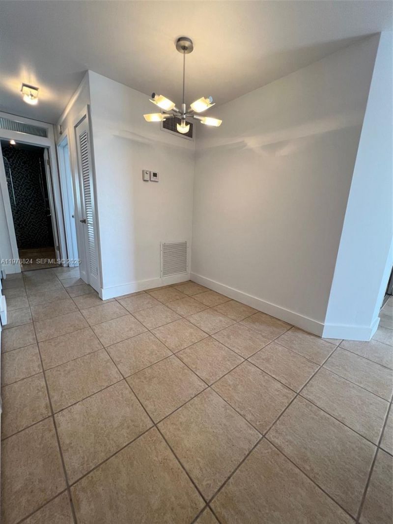 1340 Lincoln Rd , Unit 705, Miami Beach, FL 33139 Photo