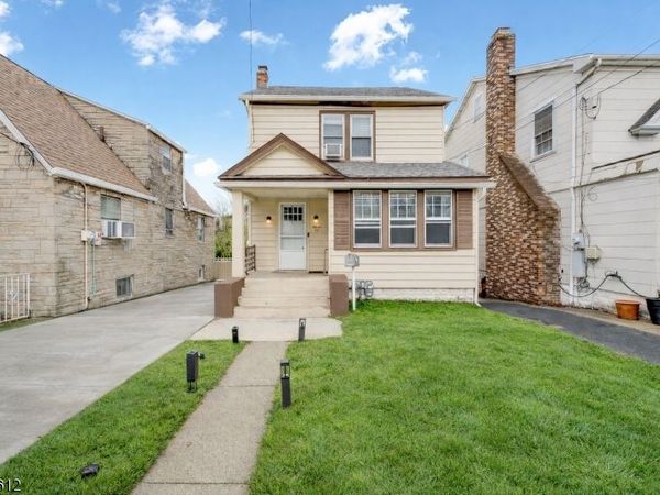 11 Cedar St, North Arlington, NJ 07031