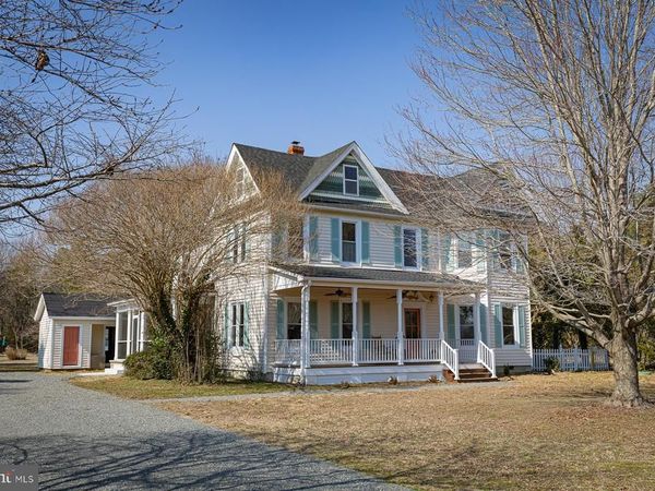 296 BEACH ROAD , WHITE STONE, VA 22578