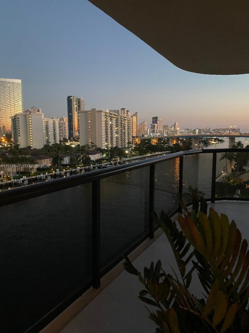 19667 Turnberry Way, Unit 8K, Aventura, FL 33180 Photo