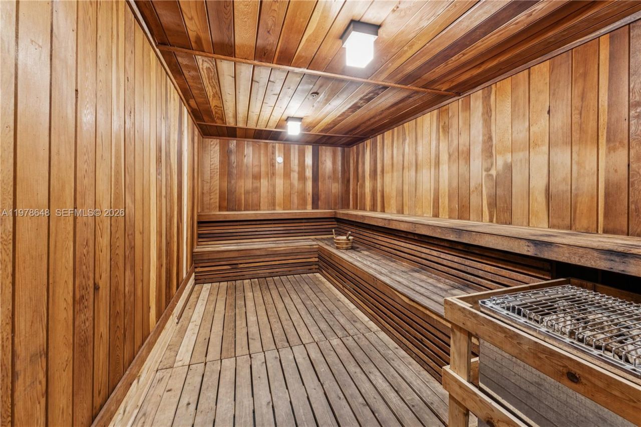 19667 Turnberry Way, Unit 8K, Aventura, FL 33180 Photo