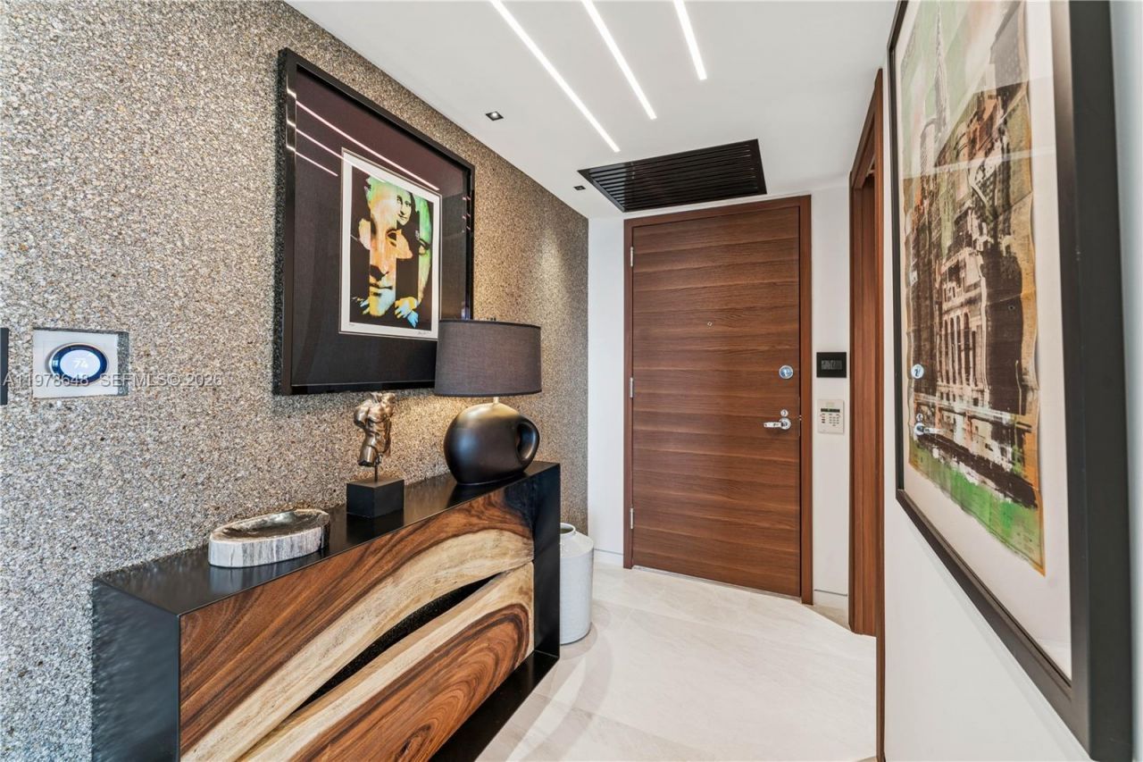 19667 Turnberry Way, Unit 8K, Aventura, FL 33180 Photo