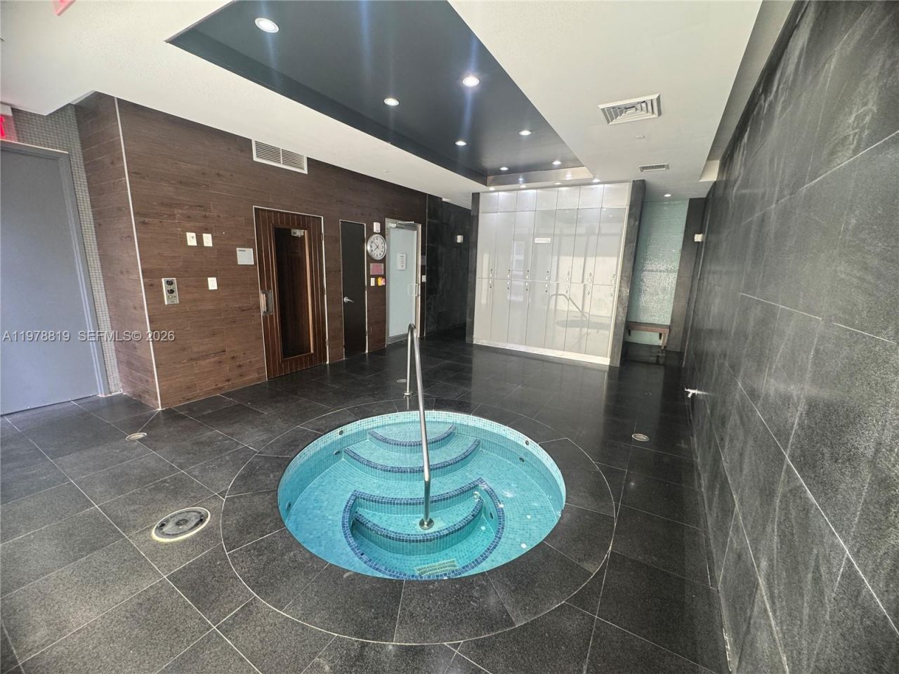 500 Brickell Ave, Unit 3803, Miami, FL 33131 Photo