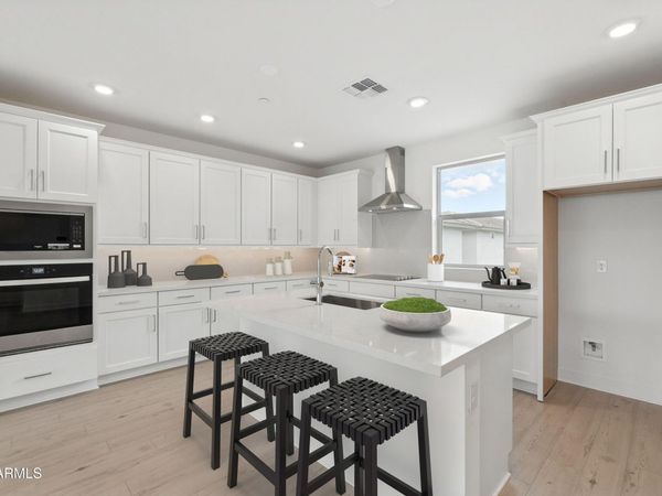 2121 W Sonoran Desert Drive, Unit 68, Phoenix, AZ 85085