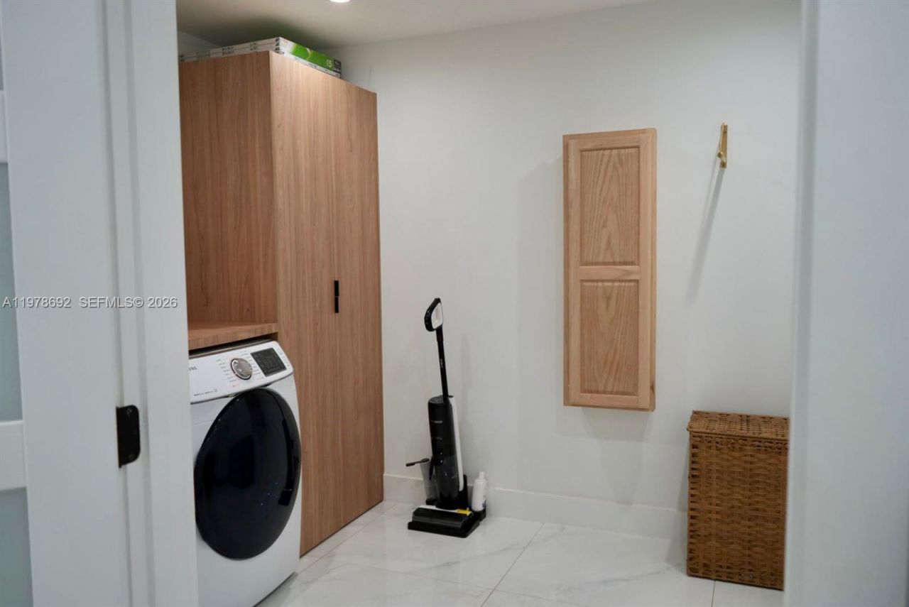 9351 SW 88th Ter , Miami, FL 33176 Photo