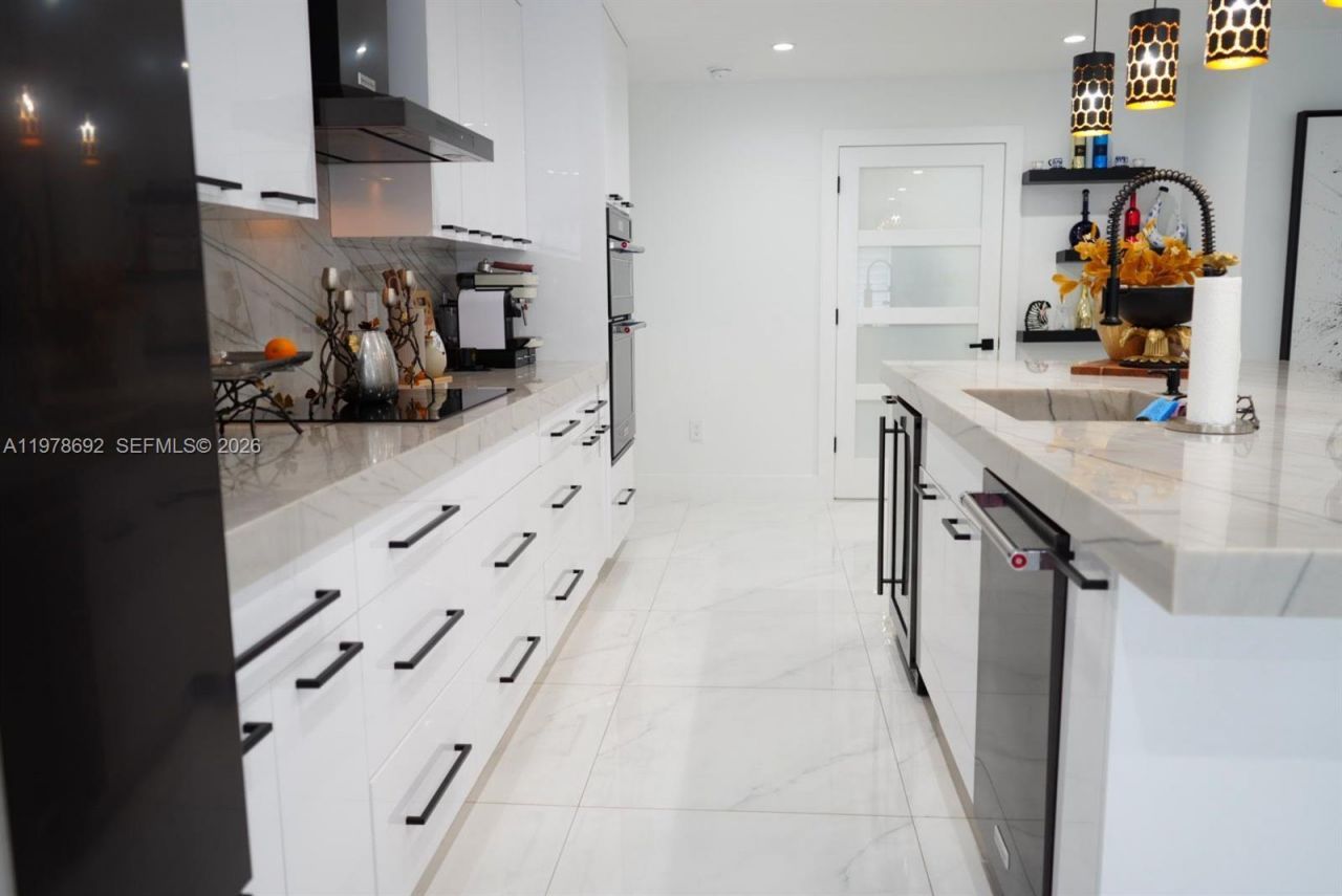 9351 SW 88th Ter , Miami, FL 33176 Photo